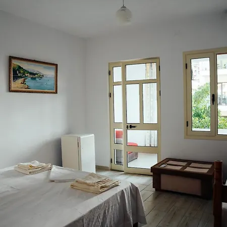 Rei's Place Vlore
