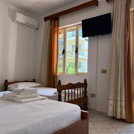 Rei's Place Gæstehus 3*