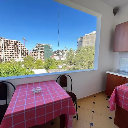 Guest house Rei's Place Vlore