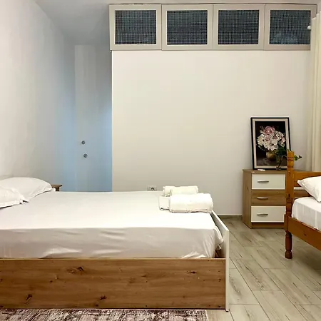Rei's Place 3*