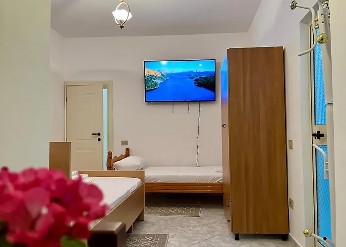 Rei's Place 3*