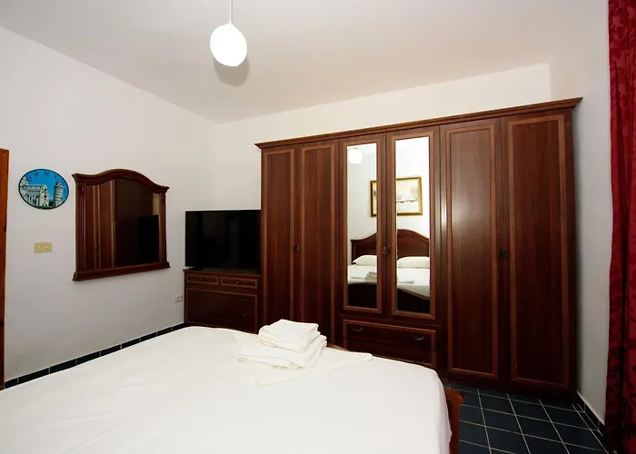 Rei's Place 3* Vlorë