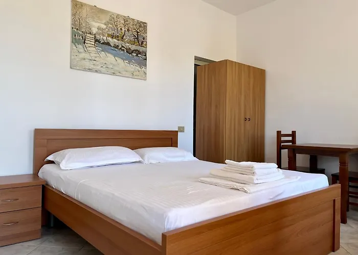 Rei's Place 3*