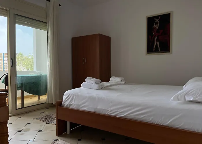 Rei's Place 3*
