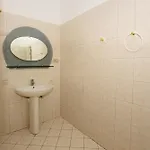 Rei's Place בית הארחה 3*