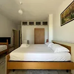 Rei's Place Gæstehus 3*