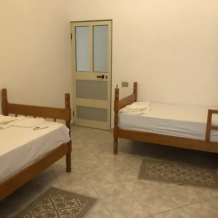 Guest house Rei's Place Vlore
