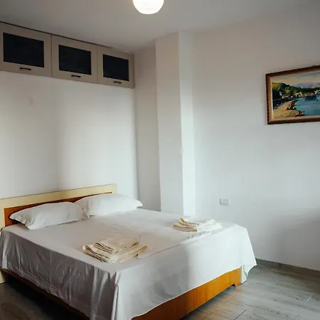 Rei's Place Guest house Vlore