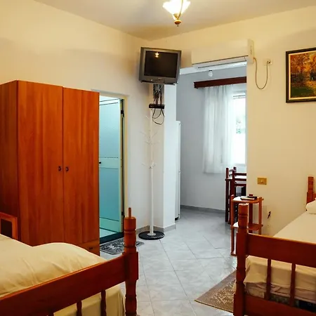 Rei's Place Guest house *