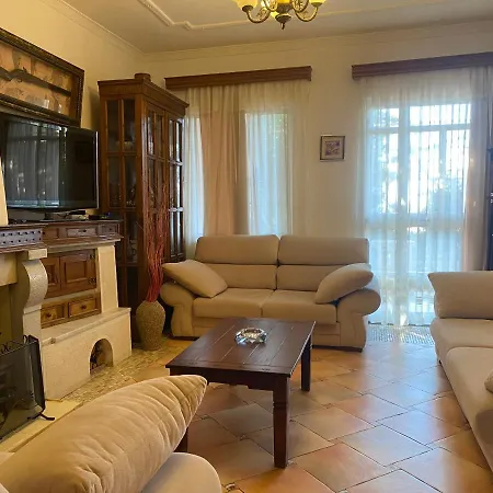 Guest house Rei's Place Vlore