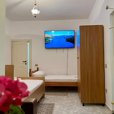 Rei's Place 3*