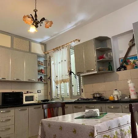 Rei's Place Guest house Vlore