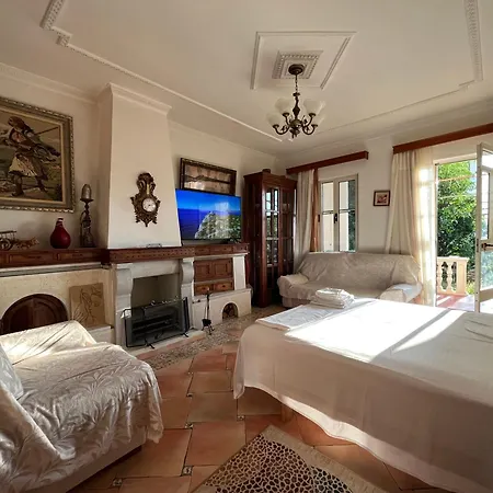 Guest house Rei's Place Vlore