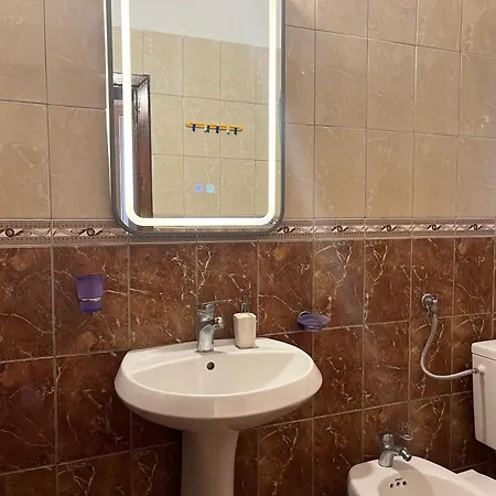 Guest house Rei's Place Vlore