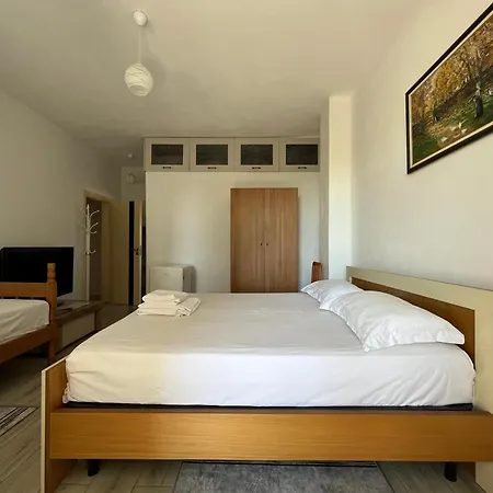 Rei's Place Gasthuis 3*