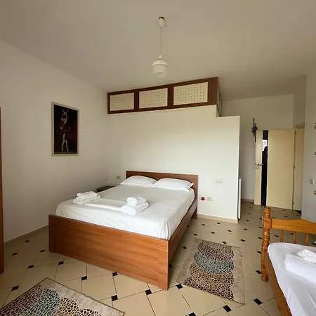 Gasthuis Rei's Place 3*