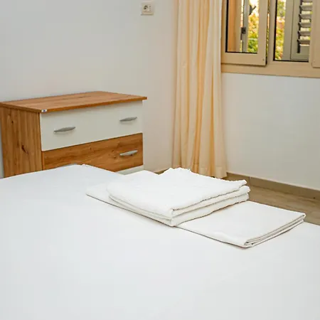 Rei's Place 3* Vlorë