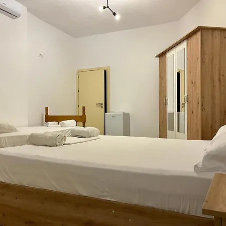 Gasthuis Rei's Place Vlorë