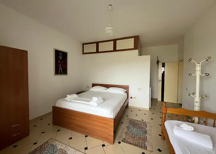 招待所 Rei's Place 3*