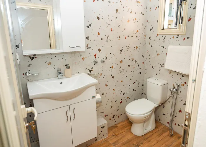 Rei's Place 招待所 Vlorë