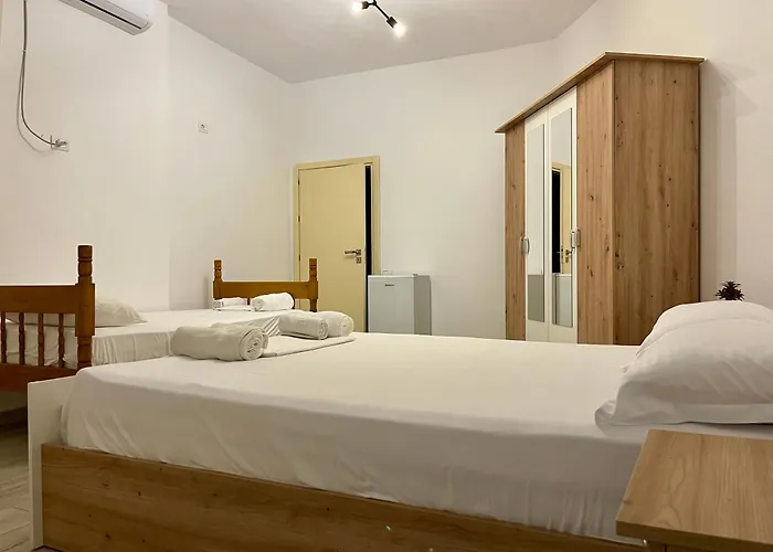 招待所 Rei's Place Vlorë